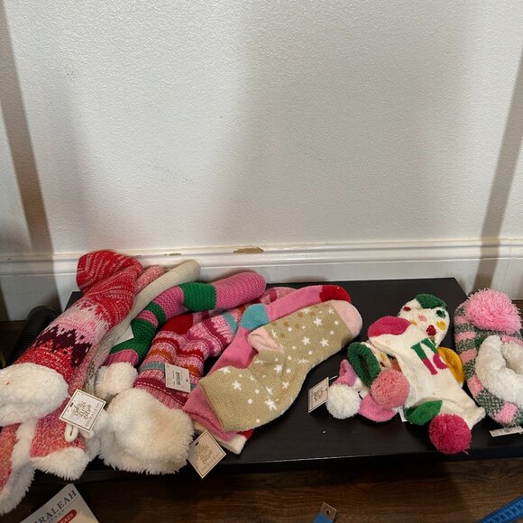 Shiraleah Mismatched Mixed Sock Christmas Bundle - Picture 1 of 15